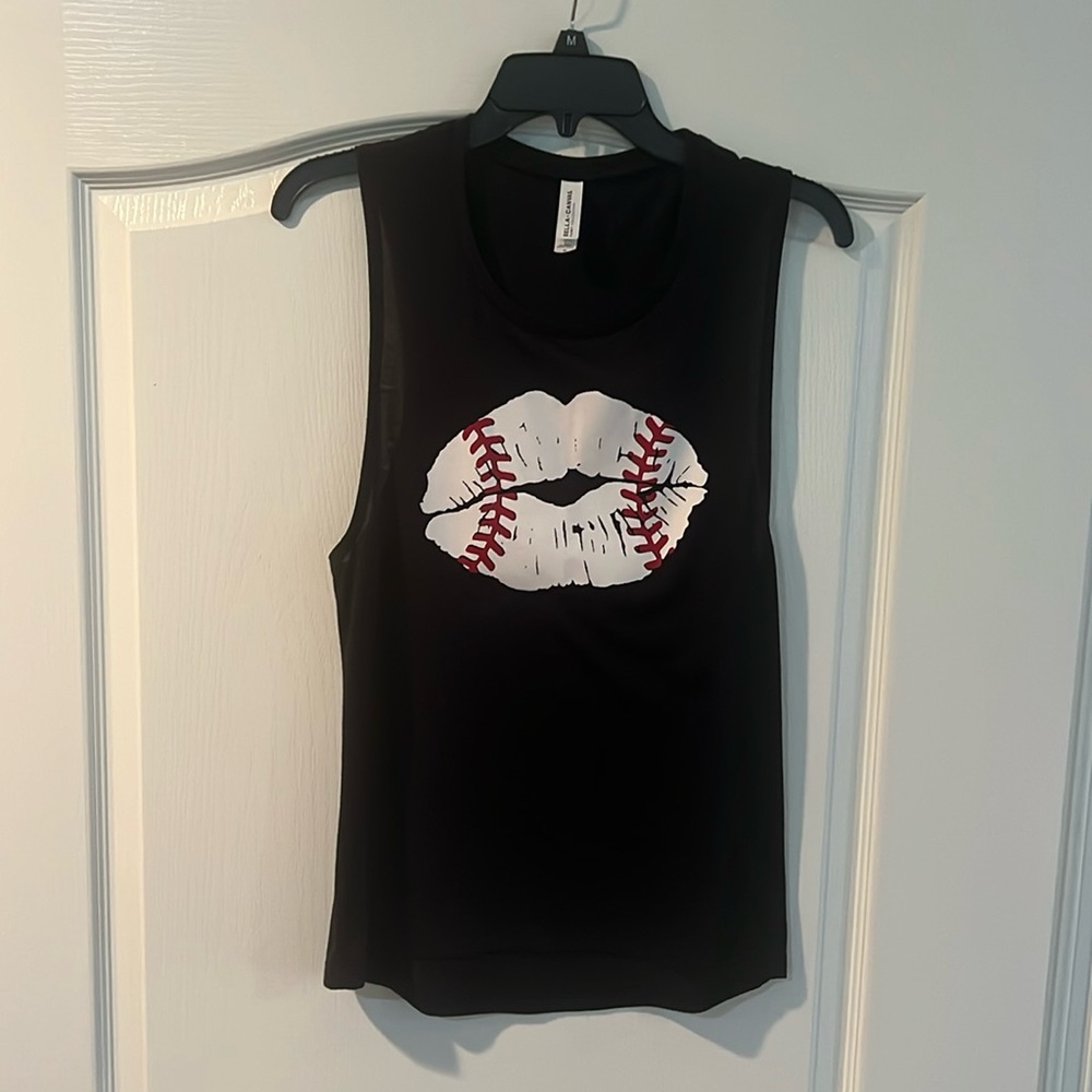 BELLA CANVAS Baseball Flowy Collection Tank
Size M